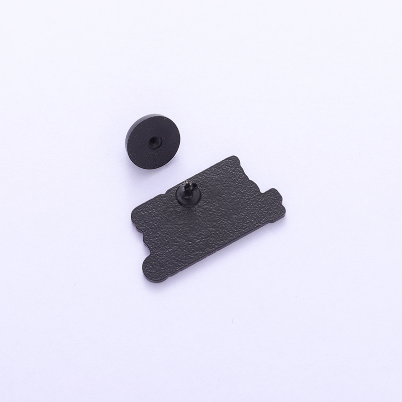 Revenge Film Enamel Pin  Adven - Outdoor Adventure Words のレビューと価格